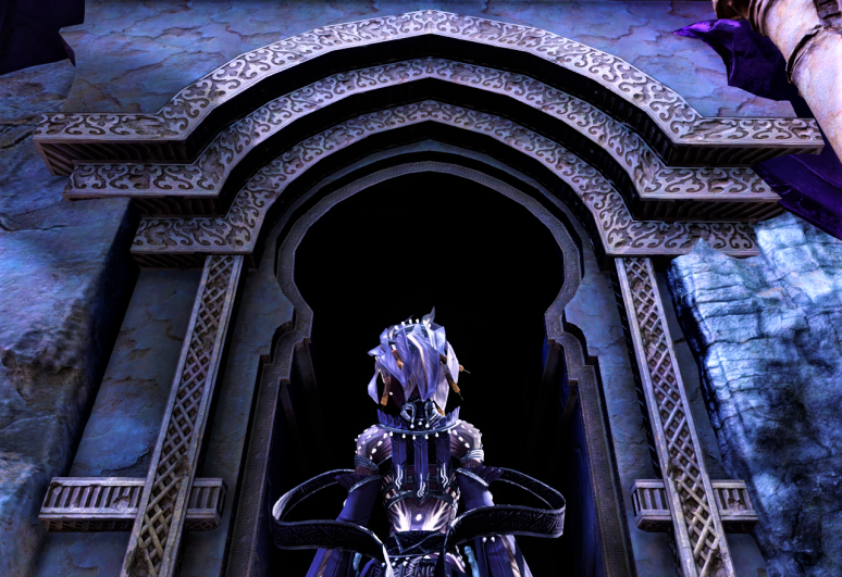 Screenshot of the Commander standing before the entrance of the Tomb of the Primeval Kings